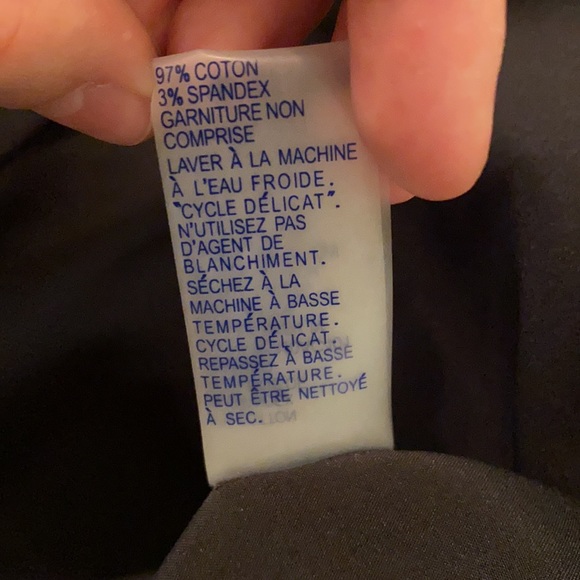 Peter Nygard • Snakeskin Print Zip Jacket - Picture 8 of 13